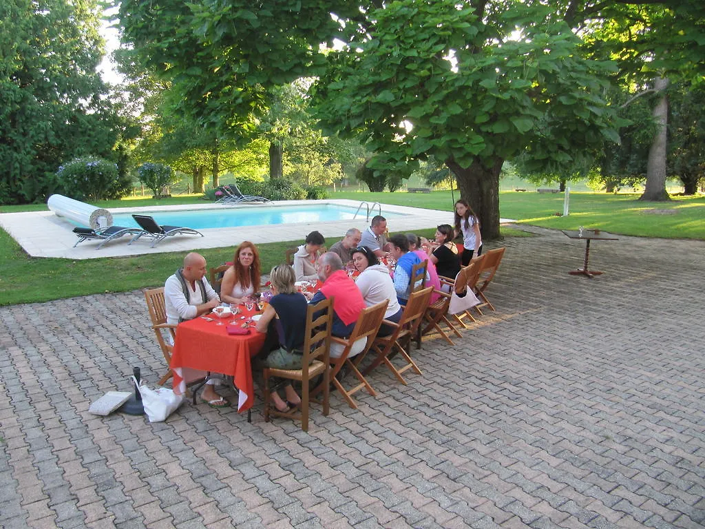 L'Echauguette Isserpent Bed & Breakfast